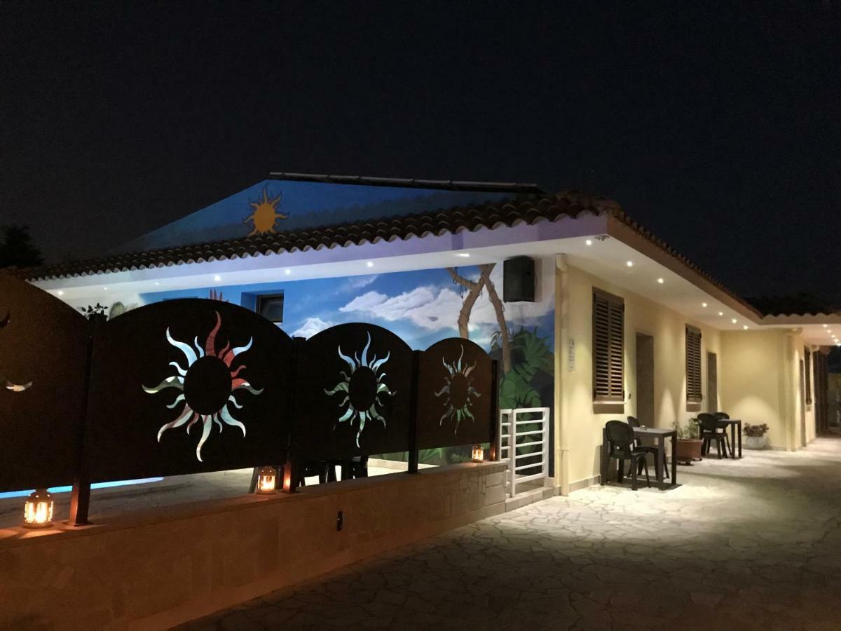 B&B Sun House Modugno Exteriör bild