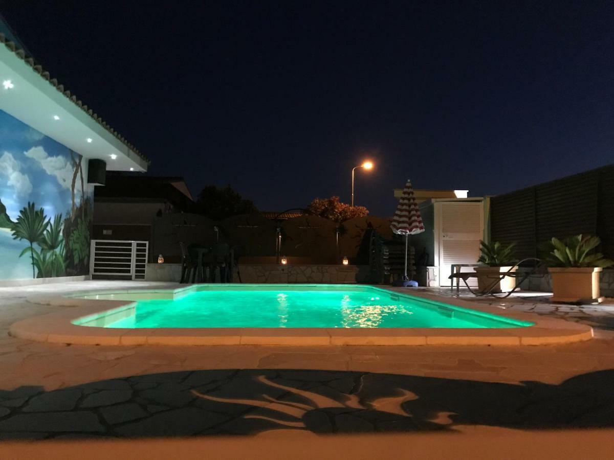 B&B Sun House Modugno Exteriör bild